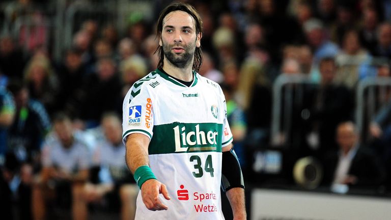 2003: Er wurde von Journalisten einst als ''Mozart des Handballs'' bezeichnet: Der kroatische Spielmacher Ivano Balic,. In diesem Jahr wurde er Welthandballer. Zehn Jahre danach ließ er seine Karriere übrigens bei der HSG Wetzlar ausklingen.
