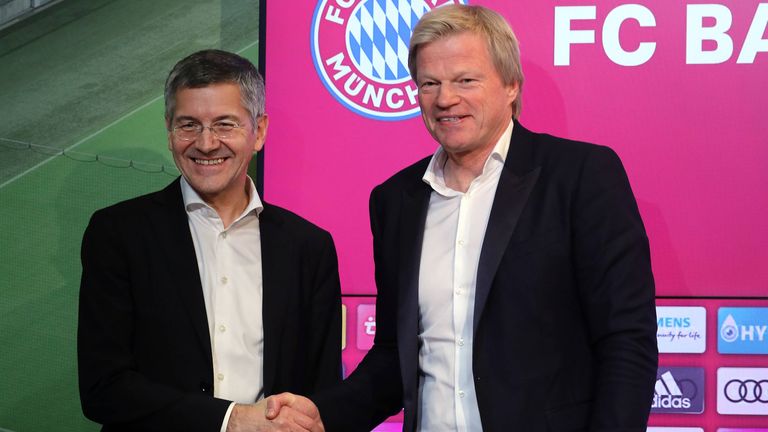 Oliver Kahn hat sich beim FC Bayern gut eingefügt.