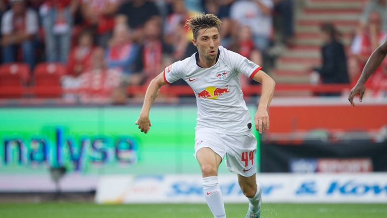 Auch für den Slowenen ist die 44 eine Glückszahl. Im Jahr 2012 trug er sie erstmals für RB Salzburg. Seitdem ist er seiner Lieblingszahl treu geblieben und trägt sie bis heute.