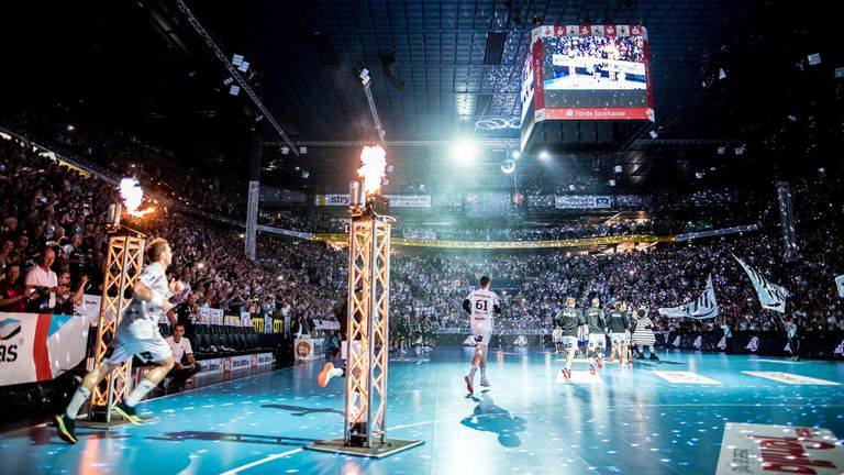 Platz 3: Sparkassen-Arena (THW Kiel) – Unser Platz drei der größten EHF CL-Arenen geht an den THW. Vor heimischen 10.250 Zuschauern sind die Zebras kaum zu schlagen. 