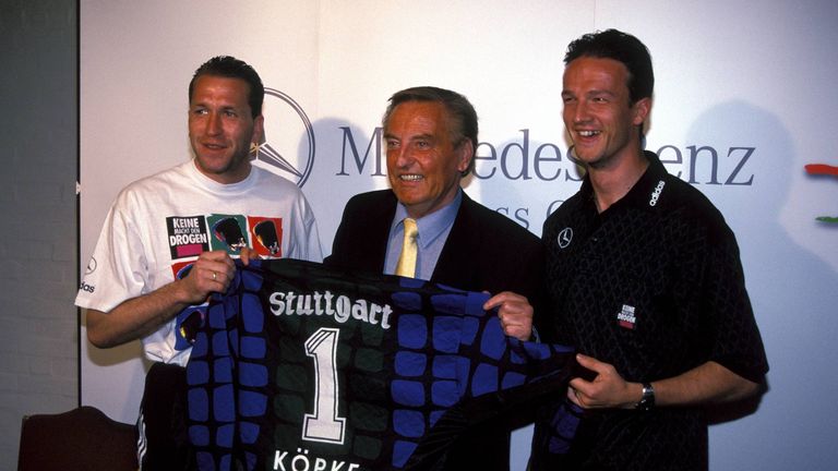 Andreas Köpke (1996, Frankfurt – VfB): Der amtierende Europameister einigt sich mit dem VfB, wird kurz darauf als Neuzugang präsentiert. Plötzlicher Sinneswandel, zu Barca wechseln zu wollen. Das zerschlägt sich, so wird es eben Olympique Marseille.