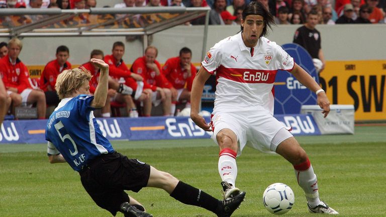 MITTELFELD - Sami Khedira (VfB Stuttgart): Wechselte schon 1995 im Alter von acht Jahren zu den Stuttgartern. Bis 2007 spielte er in allen Jugend-Mannschaft, ehe er Profi wurde. 2010 folgte dann der gewagte Sprung in La Liga zu Real Madrid.