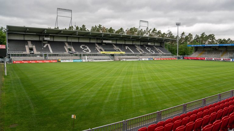 SV Sandhausen: Das Hardtwaldstadion heißt seit 2017 BWT-Stadion am Hardtwald.