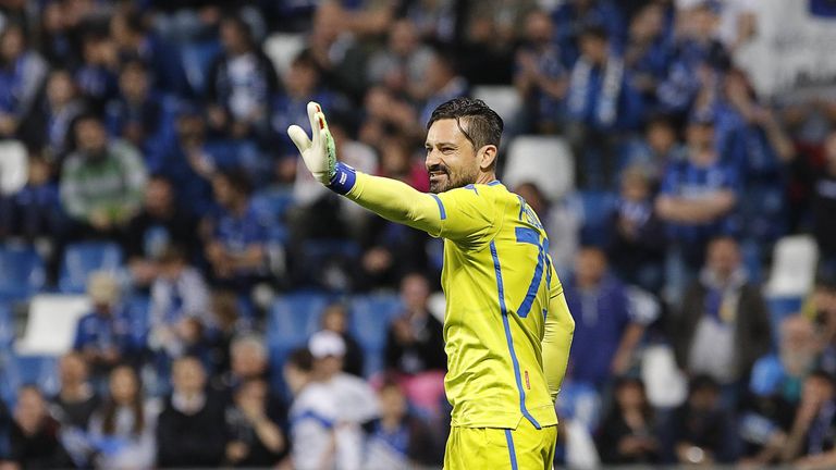 Platz 6: Gianluca Pegolo (Sassuolo Calcio, 25.03.1981): Der Italiener kommt nur selten zu Einsätzen im Tor der Nord-Italiener - kein Vorbeikommen an Andrea Consigli. Aber: Dreimal gespielt, zweimal blieb der 39-Jährige ohne Gegentor. 