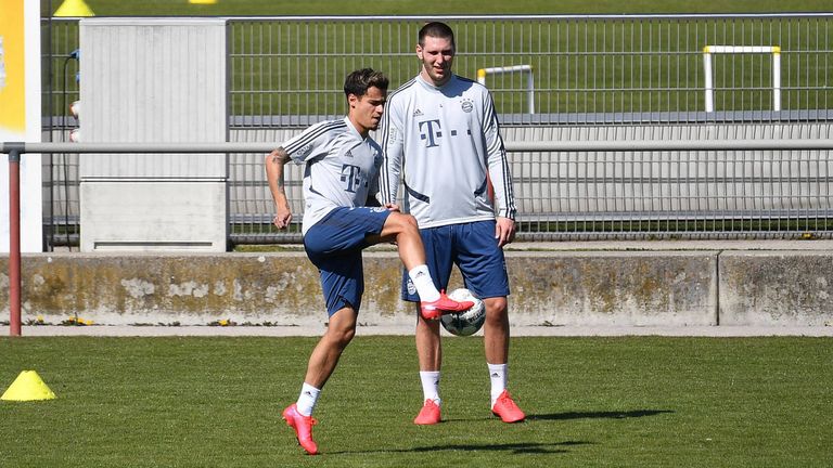 Auch Niklas Süle und Philippe Coutinho standen beim ersten Training des FC Bayern nach der Corona-Pause wieder auf dem Platz.