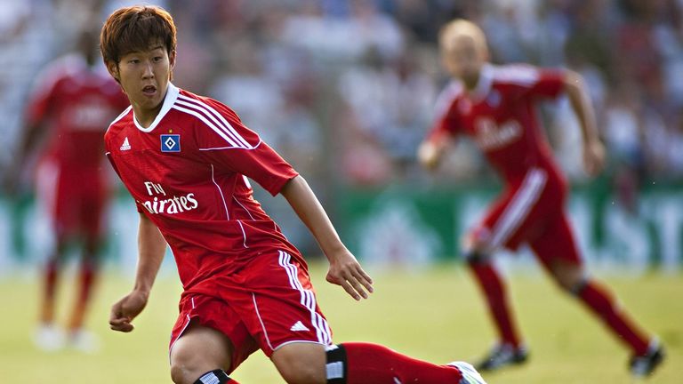Heung-min Son zählt zu Asiens besten Fußballern. Der Südkoreaner wurde als 17-Jähriger von Michael Oenning in der HSV-Jugend entdeckt. Bei seinem Bundesliga-Debüt im Oktober 2010 gegen den 1. FC Köln gelang ihm gleich ein Treffer.