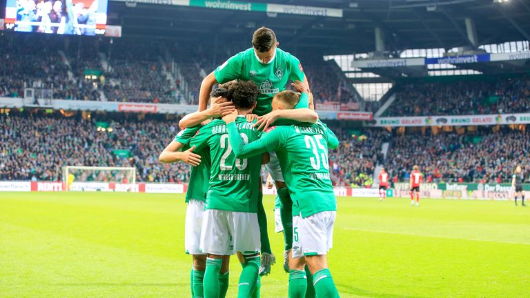 Platz 11: Werder Bremen (4-3-3-System): Pavlenka – Lang, Veljkovic, Vogt, Augustinsson – Bittencourt, Klaassen, Eggestein – Sargent, Selke, Rashica – Gesamtmarktwert: 155,5 Millionen Euro. 