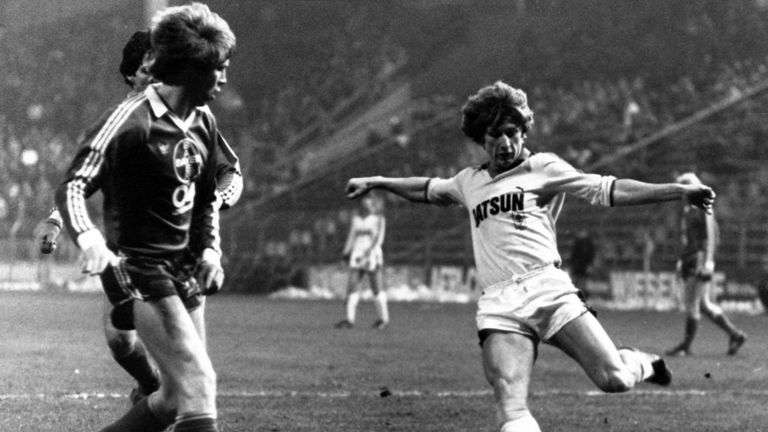 BAYER 04 LEVERKUSEN: Von Oktober 1980 bis Februar 1981 - 12 Spiele sieglos. 