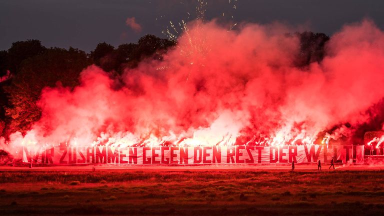 Die Fans von Dynamo Dresden setzen ein Zeichen für ihre Mannschaft.