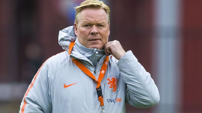 Ronald Koeman wird im Krankenhaus wegen Herzproblemen untersucht.