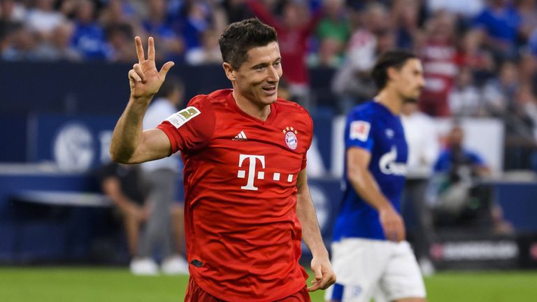 Wenig überraschend, ist Bayern-Stürmer Robert Lewandowski auch in dieser Saison der beste Torjäger: 25 Treffer stehen auf dem Konto des Polen. Erster Verfolger ist Leipzigs Timo Werner mit 21 Buden, Dortmunds Jadon Sancho kommt bislang auf 14 Tore.  