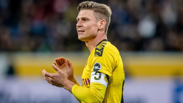 Lukasz Piszczek läuft auch in der nächsten Saison für Borussia Dortmund auf.