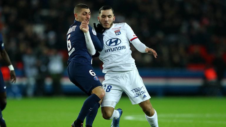 PLATZ 1 - Rayan Cherki (Olympique Lyon, Offensives Mittelfeld): 16 Jahre, zwei Monate und zwei Tage. Gab sein Debüt am 19.10.2019 gegen den FCO Dijon.