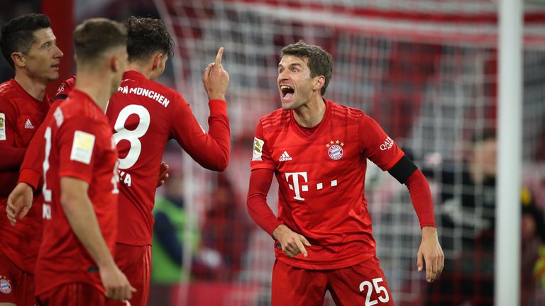 RECHTES MITTELELFD: Thomas Müller (343 BL-Spiele, 116 Tore) - spielte für den FC Bayern