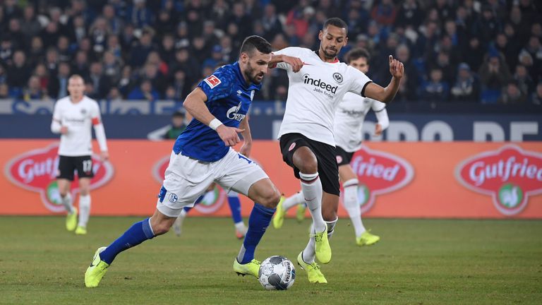 32. Spieltag: Eintracht Frankfurt – FC Schalke 04. Im Hinspiel machte S04-Keeper Nübel mit seiner Kung-Fu-Attacke auf sich aufmerksam. Im Rückspiel sitzt der baldige Münchner wohl auf der Bank. Und: Es geht auch noch um Europa!