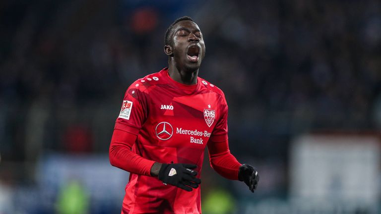 EFFIZIENZ: Der VfB gab in den letzten vier Spielen die meisten Schüsse ab (17 pro Spiel) und hat dennoch die zweitschwächste Chancenverwertung in diesem Zeitraum (9 Prozent). Zum Vergleich: Die Arminia nutzt im Schnitt jede vierte (!) Torchance.  