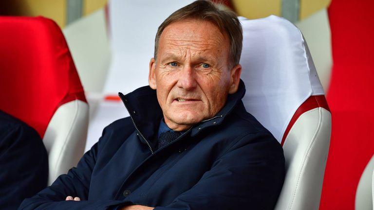 BVB-Boss Watzke nimmt zur Entscheidung der Politik Stellung.