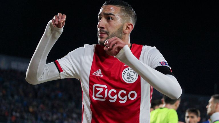 ZWEITE VERPASSTE CHANCE: Ähnlich war die Lage bei Hakim Ziyech im letzten Sommer. Auch der Marokkaner war offen für einen Wechsel nach München, die Bayern zeigten aber nur verhaltenes Interesse. Nun wechselt er für 40 Millionen Euro zum FC Chelsea.