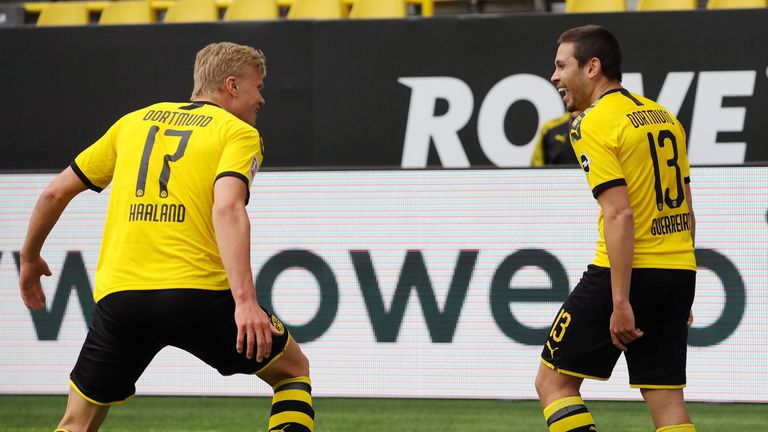 PLATZ 2: Borussia Dortmund - 4 Spiele, 9 Punkte, 12:2 Tore