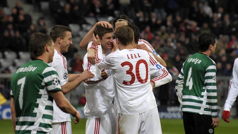 Erstes CL-Tor: Ein Treffer auf internationaler Bühne ist für einen jungen Spieler etwas ganz besonderes. Im Achtelfinal-Rückspiel gegen Sporting Lissabon 2009 sorgte Müller für den 7:0-Endstand - bereits das Hinspiel hatte der FCB mit 5:0 gewonnen.