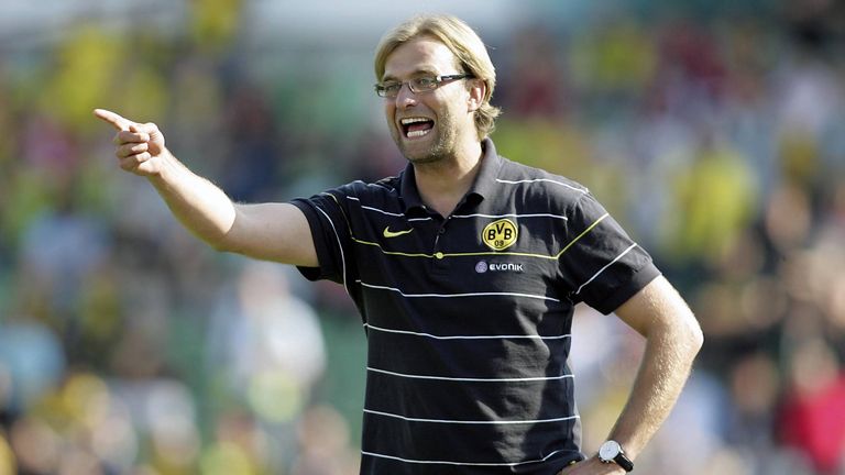 Nach sieben Jahren bei den Mainzern gab Klopp sein Trainer-Debüt für den BVB. Am ersten Spieltag der Saison 2008/2009 siegten seine Dortmunder mit 3:2 gegen Leverkusen.