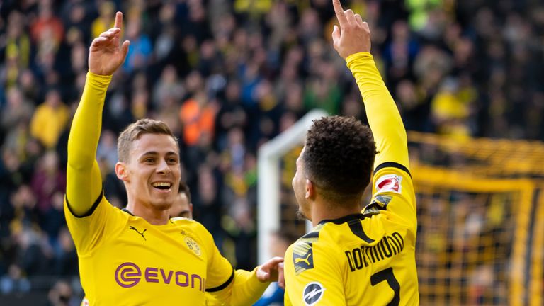 Platz 2: Borussia Dortmund – Jadon Sancho& Thorgan Hazard (insgesamt 53 Scorerpunkte in 59 Ligaspielen).