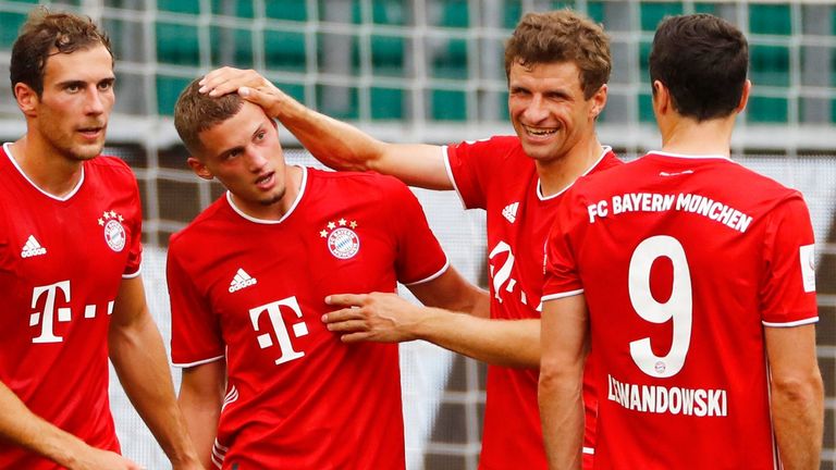 Thomas Müller legt das 1:0 in Wolfsburg von Kingsley Coman auf. 