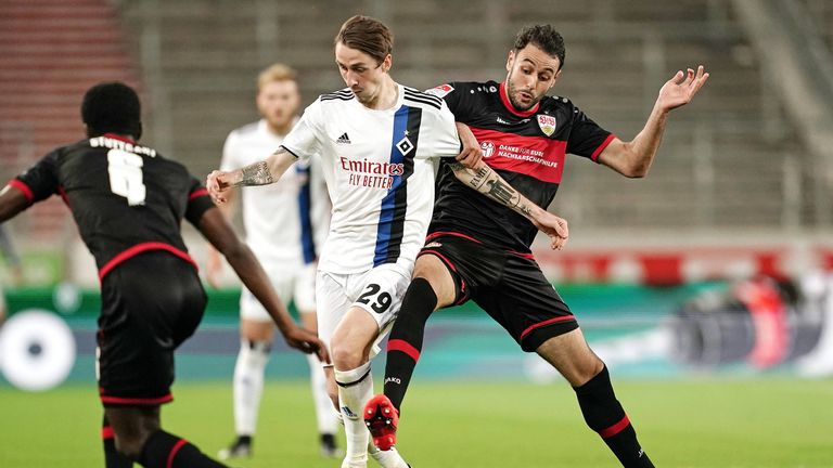 Adrian Fein (heute HSV): Der gebürtige Münchner wurde aufgrund der großen Konkurrenz ausgeliehen. Bei den Rothosen zieht der 21–Jährige die Fäden und spielt beim Tabellendritten groß auf – eine Leihe, die sich für alle Seiten ausgezahlt hat. 