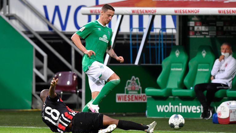 Kohfeldt vertraut Friedl, der bereits auf 39 Bundesliga-Spiele für Werder kommt. Bremen steckt tief im Abstiegskampf und setzt dennoch auf den 22-Jährigen. Friedl wollte Spielpraxis, die bekommt er am Osterdeich – nächste Saison wohl in der 2. Liga…
