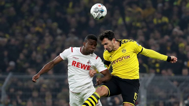 …mit seiner Erfahrung und Kopfballstärke ist Hummels ein entscheidender Faktor für die starke BVB-Saison. Der Verteidiger führt die Rasselbande um Sancho und Haaland an. Zum Titel reicht es wohl nicht - der FCB liegt sieben Punkte vor der Borussia.