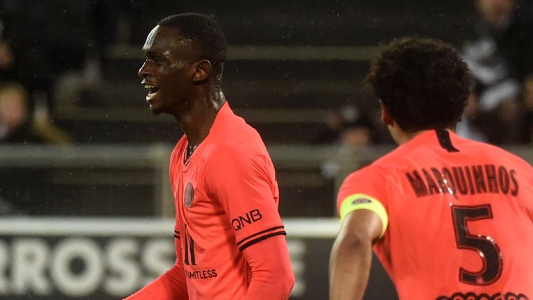 PLATZ 6: Tanguy Kouassi (Paris Saint-Germain) - 17 Jahre, 8 Monate, 8 Tage