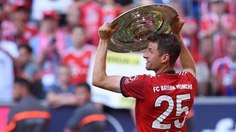 Thomas Müller holte insgesamt bereits acht Meistertitel mit den Bayern. Höchstwahrscheinlich folgt nun die achte Meisterschaft in Folge.