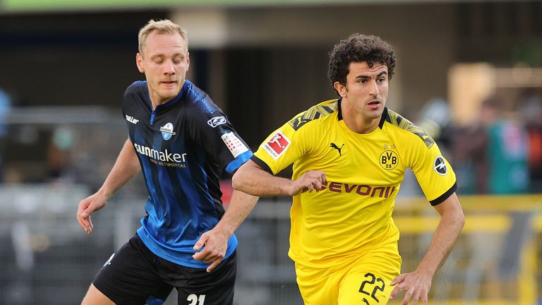 Borussia Dortmund: Mateu Morey - Debüt im Alter von 20 Jahren, zwei Monaten und 29 Tagen gegen SC Paderborn.