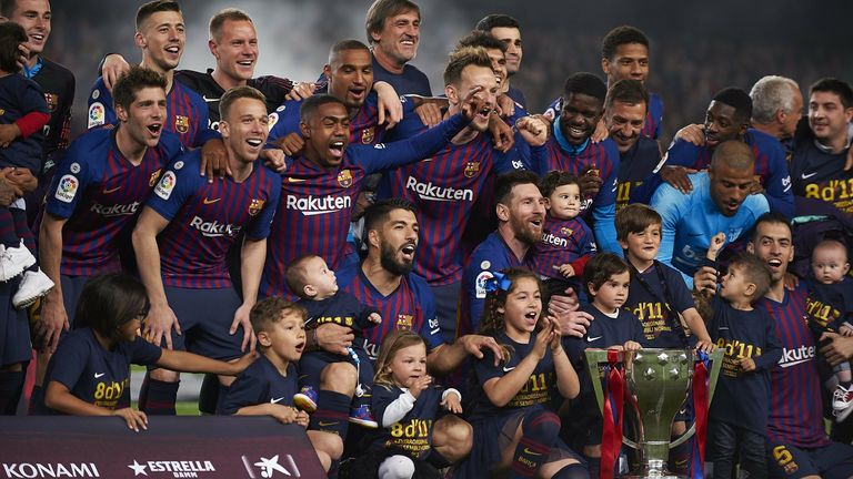 FC Barcelona 26 Meisterschaften (letzter Titel: 18/19)