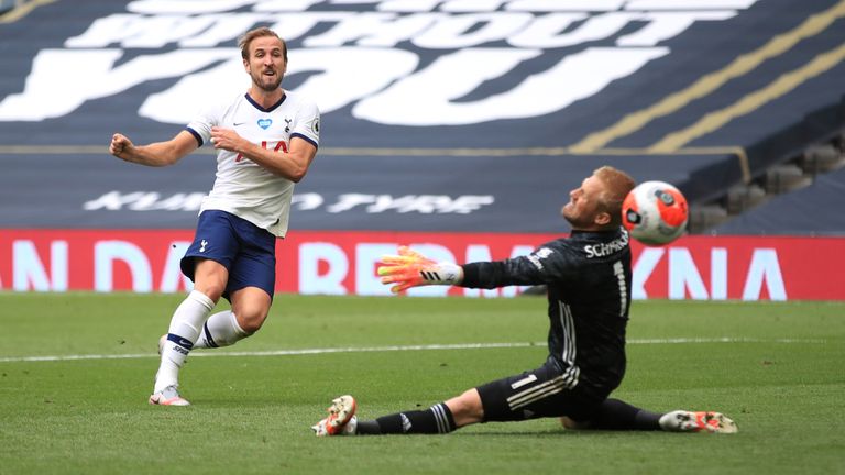 Harry Kane besiegelt die Leicester-Niederlage mit einem Doppelpack für die Spurs.