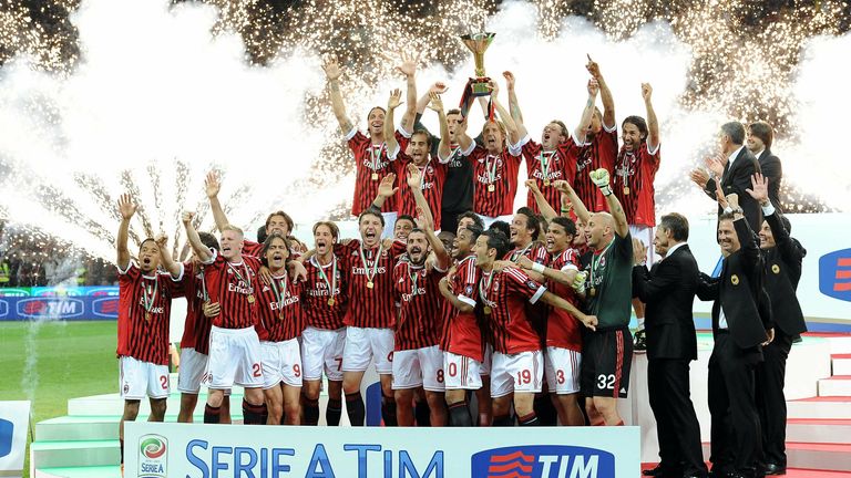 AC Mailand mit 18 Meisterschaften (letzter Titel: 10/11)