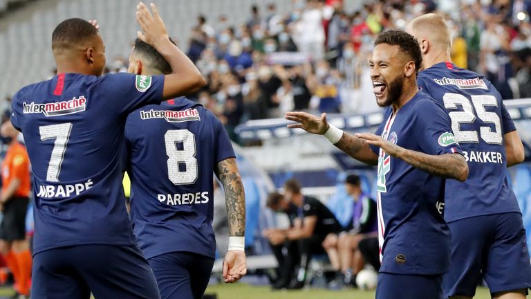 PSG bezwingt St. Etienne im Coupe-de-France-Finale. 