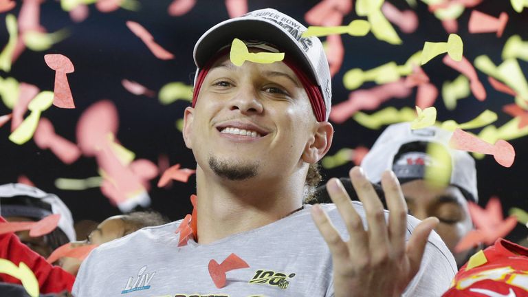 Patrick Mahomes verlängert für weitere zehn Jahre bei den Chiefs