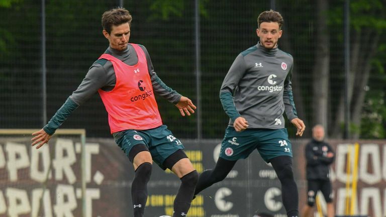FC St. Pauli: Als Trainingsstart ist der 01. August im Gespräch. Allerdings bleiben bei den Kiezkickern einige Fragezeichen in Bezug auf die Sommervorbereitung. Ein Trainingslager im Ausland schließt Sportchef Andreas Bornemann definitiv aus.  