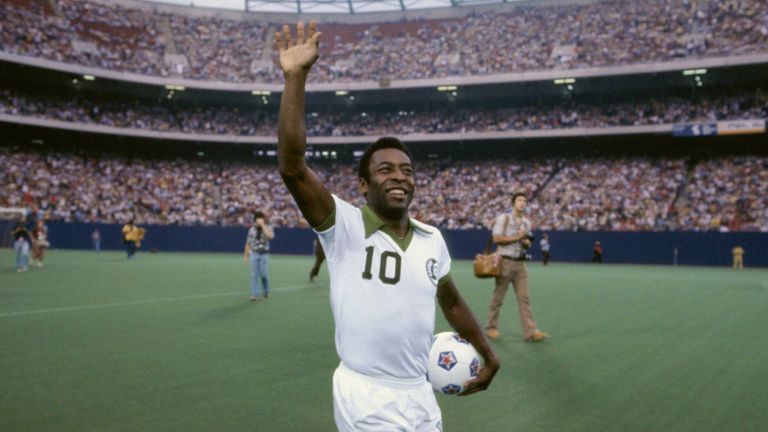 Nummer 10 - Pele (Cosmos New York): Obwohl der Brasilianer nur zwei Jahre in den USA spielte, blieb die Nummer des dreimaligen Weltmeisters seither unberührt. Bei seinem Stammverein Santos hingegen ist die Nummer schon einige Male vergeben worden.