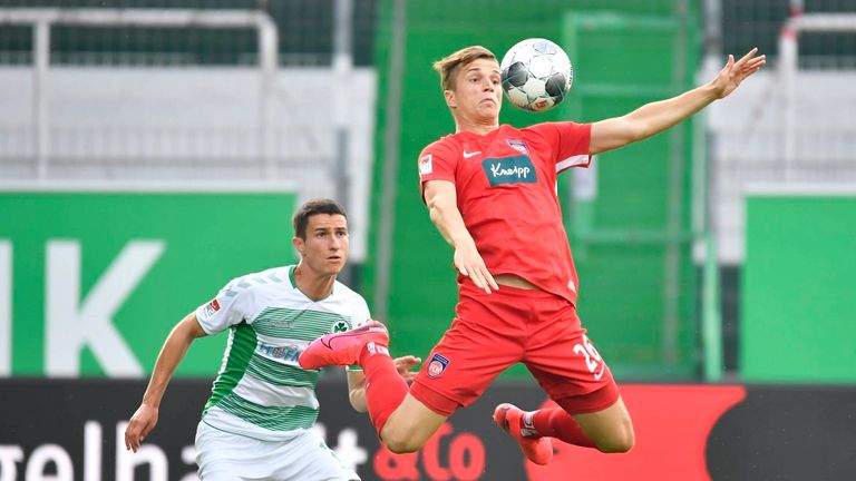 Stürmer David Otto kehrt nach seiner einjährigen Leihe zurück zur TSG Hoffenheim.