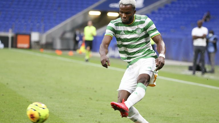 Boli Bolingoli von Celtic Glasgow hatte sich nicht an die Corona-Regeln gehalten.