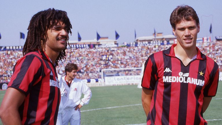 Ein holländisches Duo in Italien: Ruud Gullit und Marco van Basten stürmten nicht nur gemeinsam für die Nationalmannschaft, sondern auch für den AC Mailand.  Sie gewannen 1989 und 1990 den Europapokal der Landesmeister, zudem kamen drei Meistertitel.