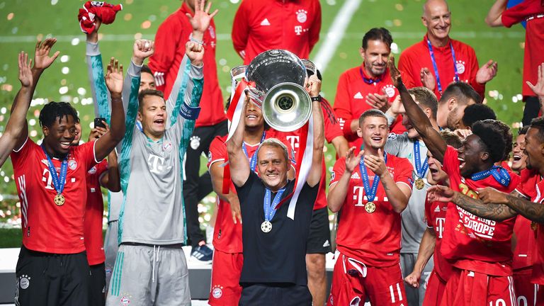Bayern-Trainer Hansi Flick krönt eine herausragende Saison mit dem Triple. 