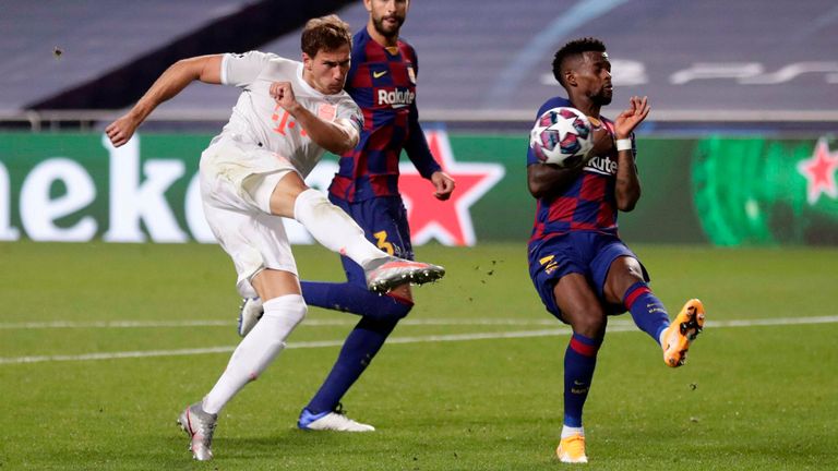 ZENTRALES MITTELFELD - Leon Goretzka (86,08 Prozent): Und wieder mal ein deutliches Ergebnis für den FC Bayern. Im Zentralen Mittelfeld setzt sich Goretzka deutlich gegen seinen Konkurrenten Leandro Paredes (7,43 Prozent) durch.