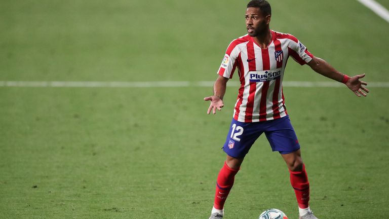 Renan Lodi (Atletico Madrid): 39 Mio. Euro, +12,34 Mio. Euro
