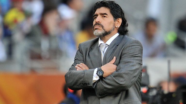 Diego Maradona: Während einer Drogensperre als Spieler coachte er erfolglos Mandiyu und Racing Club. Der erste Job nach der Profi-Karriere war – natürlich – die argentinische Nationalmannschaft. Das endete mit einem 0:4-Debakel gegen Deutschland.