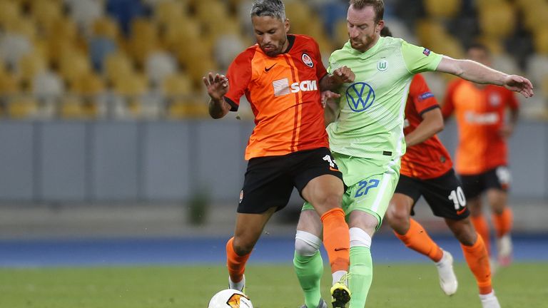 Maxi Arnold und der VfL Wolfsburg scheitern im Achtelfinale an Donezk. 