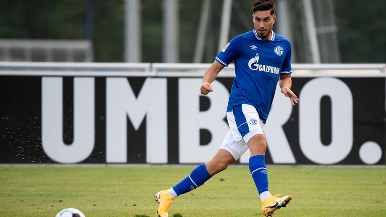 Suat Serdar (FC Schalke): 18,5 Mio. Euro, -12,61 Mio. Euro
