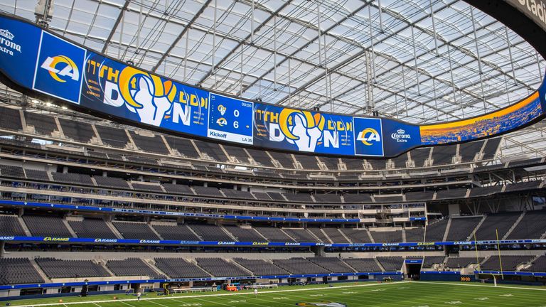 Ein gigantische Stadion: das SoFi Stadium in Los Angeles. Neue Heimat der Rams und Chargers.